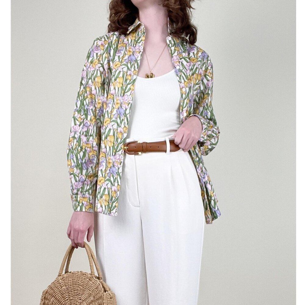 Stunning Vintage Iris Floral Print Button Up Blouse Shirt Top Preppy Garden Girl